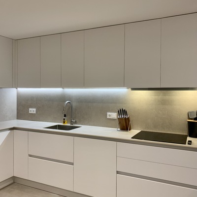 Cocina integralmente reformada