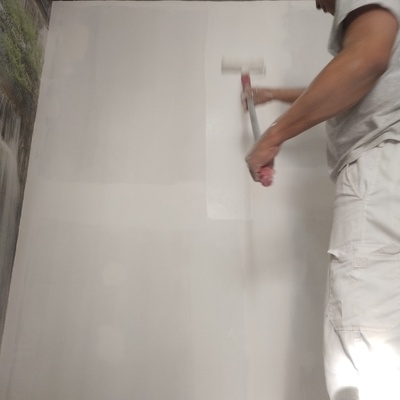 PINTURA EN TABIQUE DE PLADUR