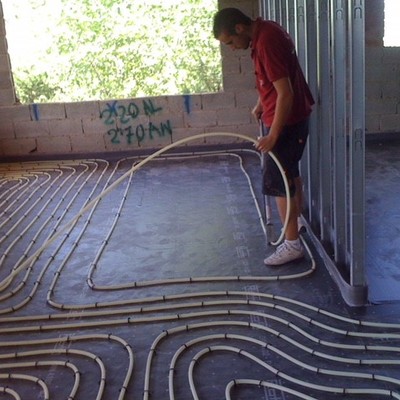 INICIO INSTALACION SUELO RADIANTE