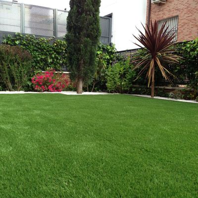 Instalación de césped artificial