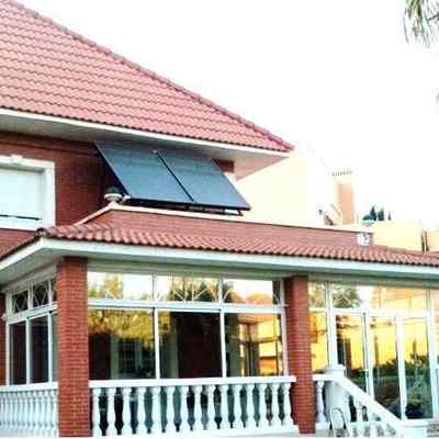 Instalacion de placas solares Rotex para agua caliente y calefaccion.