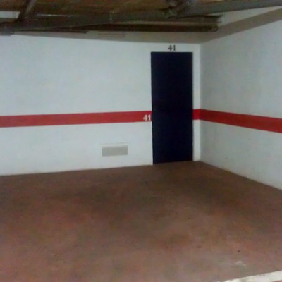 Instalación de puerta en garaje.