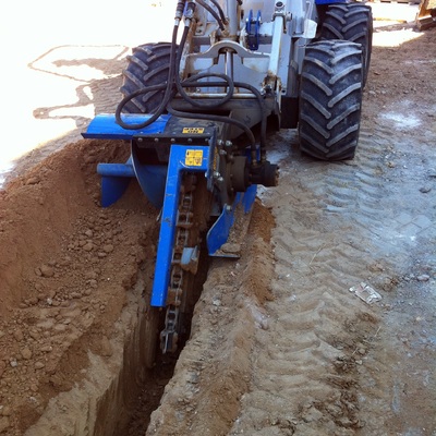 INSTALACION DE RIEGO, ZANJADORA SOLNATUR