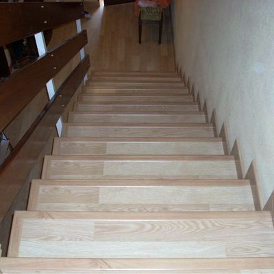 Instalacion de suelo laminado en escalera