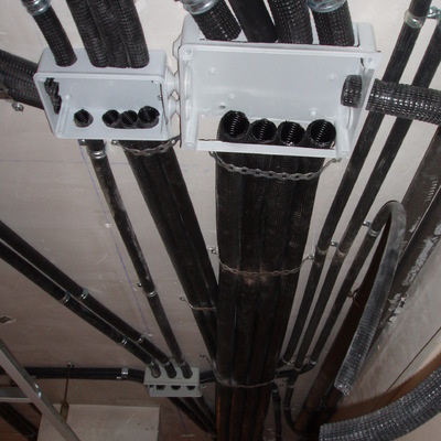 instalación eléctrica en techo