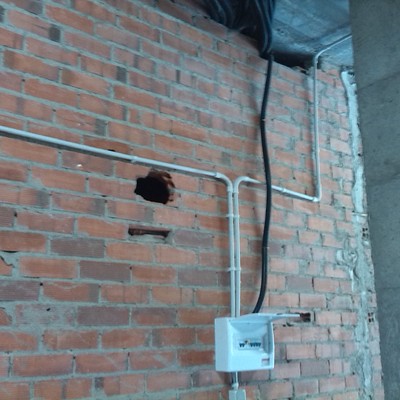 Instalación tubo visto