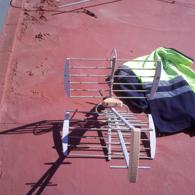 INSTALANDO ANTENA Y PASANDO CALOR