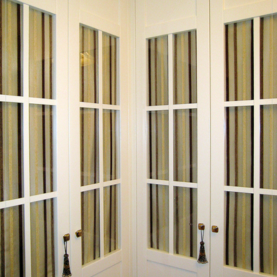 Interiores de Armario, Visillos