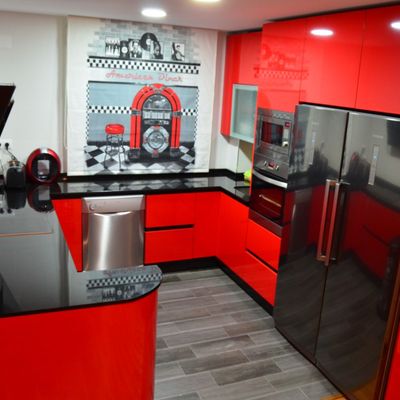 cocina en rojo
