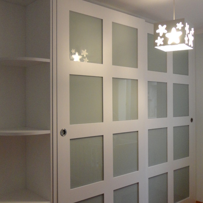 ARMARIO CORREDERO DE GUIA OCULTA