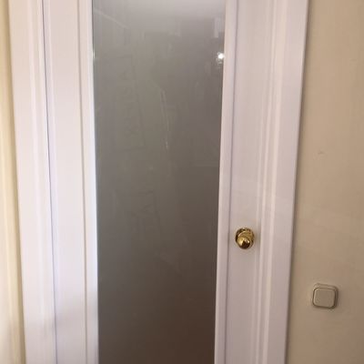 Lacado y puesta de cristal