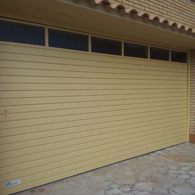 Lacados de puertas metalicas