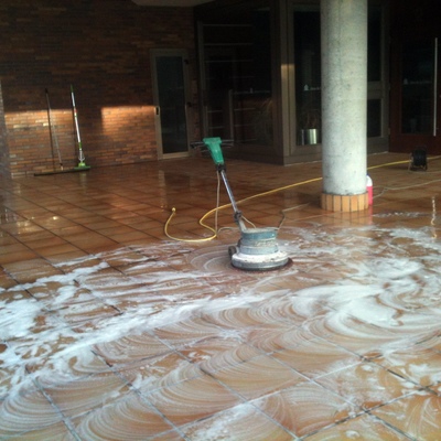 Limpieza de Suelos Mecanicamente