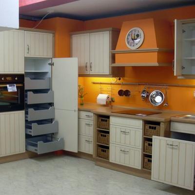 LIQUIDACION AL 60 % DTO: Mobiliario + Horno+ Lavavajillas