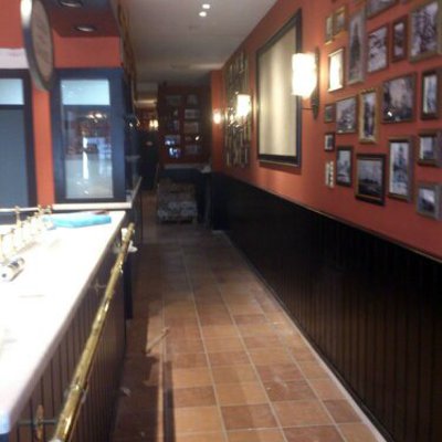 Local 100 montaditos poblenou