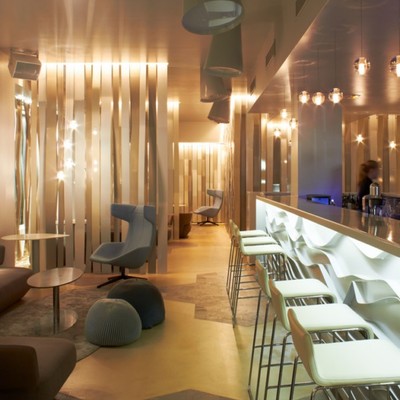 Ejecución de bar- coctelería de diseño en Blanes.