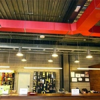 Locales comerciales, bares, restaurantes, etc