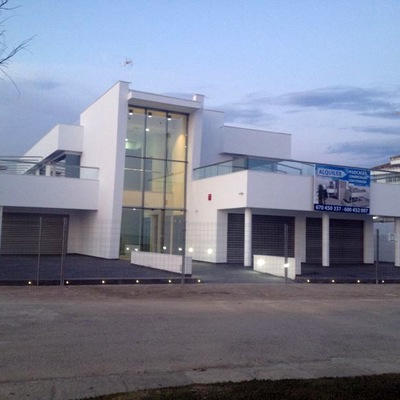 LOCALES COMERCIALES EN LA BARROSA