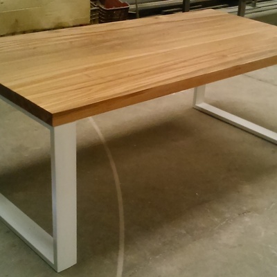 Mesas de comerdor estilo industrial