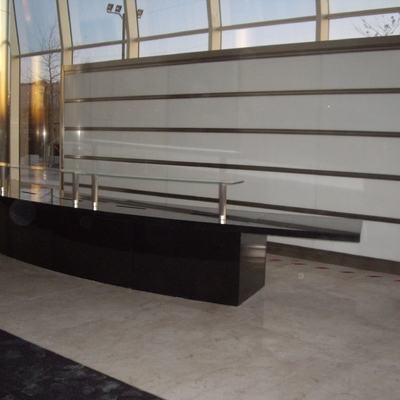 MOSTRADOR RECEPCIÓN