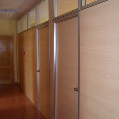 Mamparas con puerta