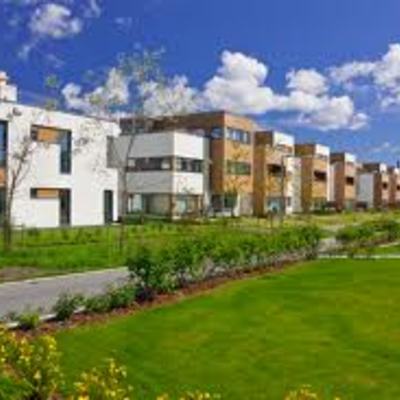 * * MANTENIMIENTO DE JARDINES Y COMUNIDADES * *