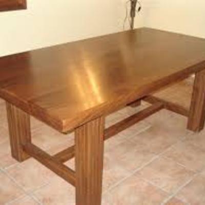 mesa maciza en pino