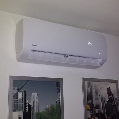 Instalación de unidad interior Midea Mission en Albacete