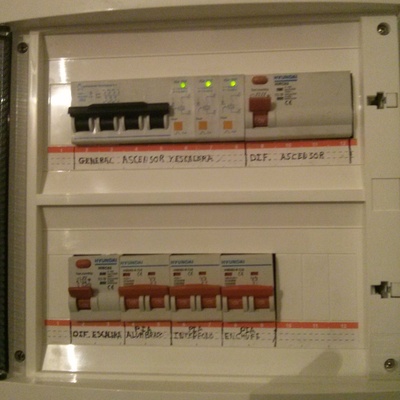 Modificación eléctrica en comunidad de vecinos