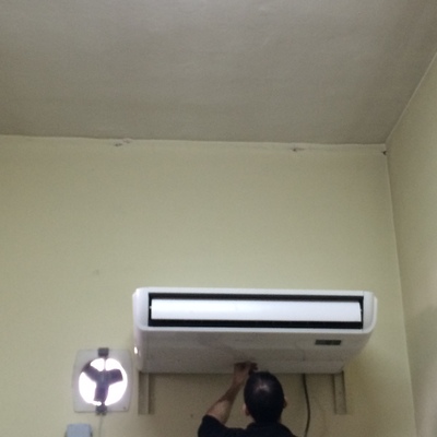 Montaje Máquina de Techo Nave Inbisa