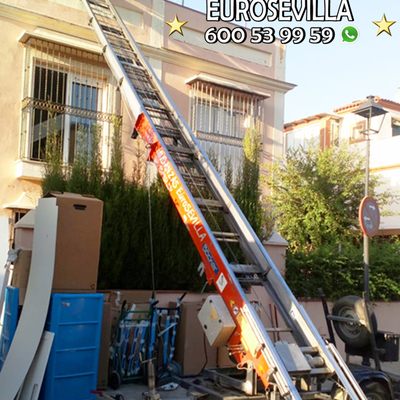 MUDANZAS CON ELEVADOR DE MUEBLES