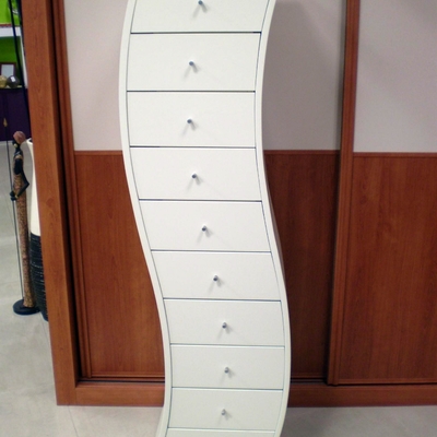 mueble auxiliar de diseño lacado