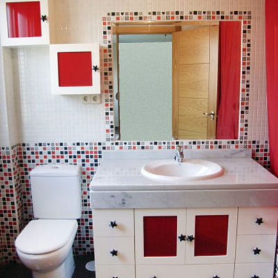 Mueble bajo encimera con auxiliares