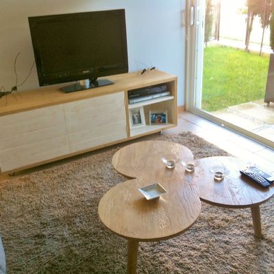 Mueble TV y Mesa centro trebol.