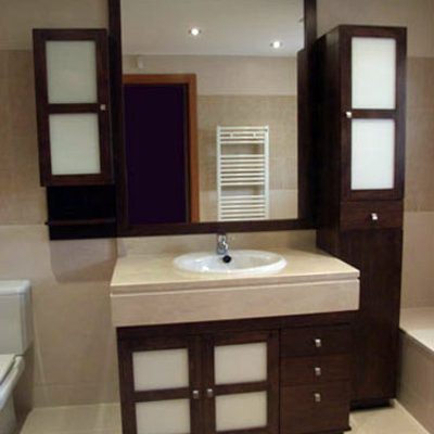 Mueble wengue con auxiliares