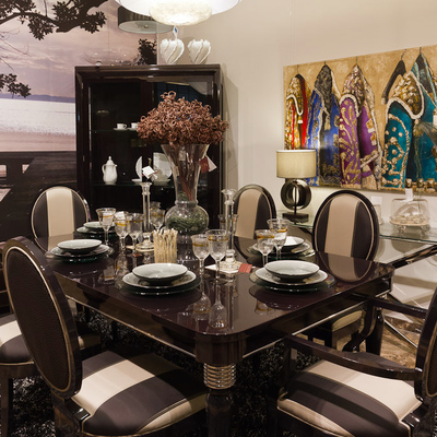 Muebles en  exposición L'estilo interiorismo