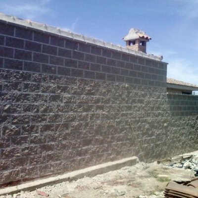 muro de bloques esplit crema