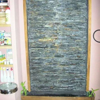 Muro llorón de caída de agua