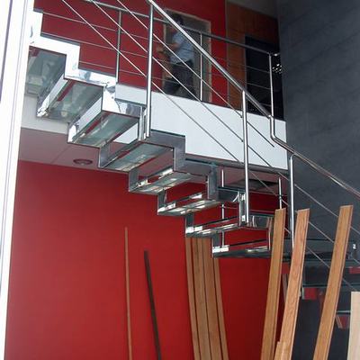 Escalera cristal/acero