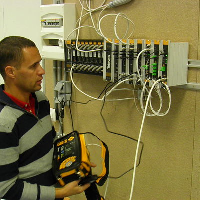 Comparación de cabeceras en laboratorio