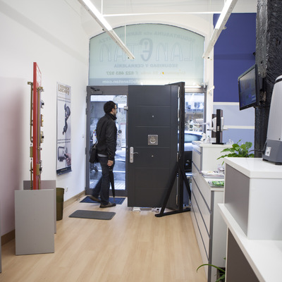 NUESTRA NUEVA TIENDA