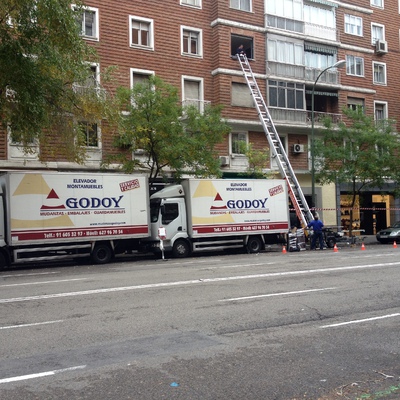 Nuestro equipamiento y elevador