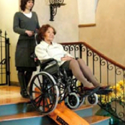 Oruga sube escaleras