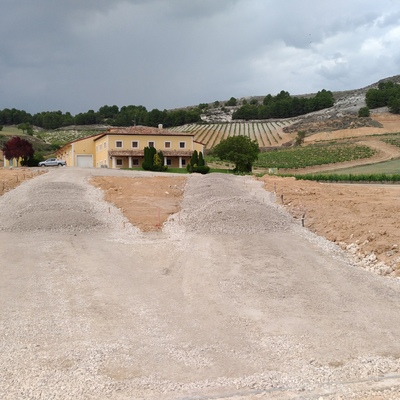 Proyecto de Accesos a Bodegas Valpincia Peñafiel  (VA)