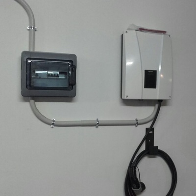 PUNTO DE RECARGA RENAULT ZOE