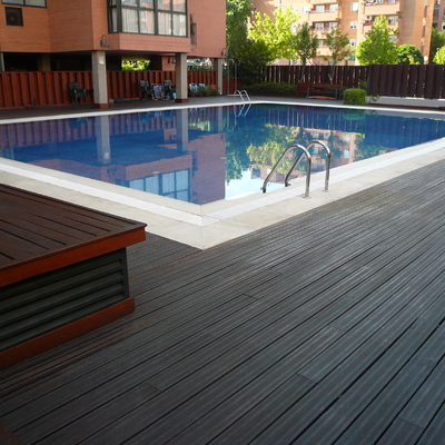 Piscina viviendas en Madrid