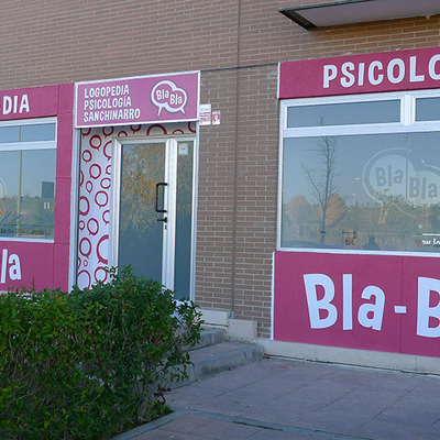 Rotulación de local de logopedia