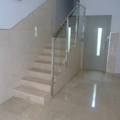 Bajada de ascensor a cota 0