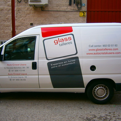 Vinilo en furgoneta