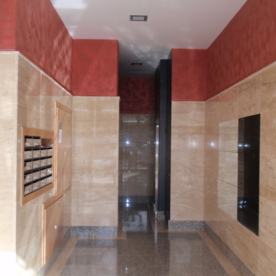 Instalación de ascensor y reforma de portal